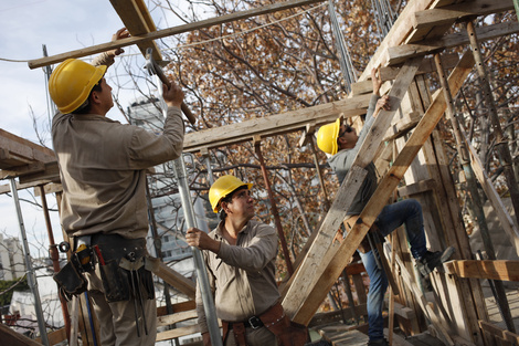 La construcción sigue en caída libre