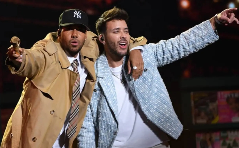 ¡Estrellas de la bachata! Romeo Santos y Prince Royce anuncian su gira «Mejor tarde que nunca» en EE.UU. para 2026