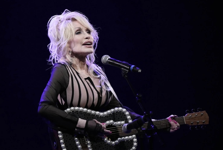 Revelan causa de muerte de la cantante Dolly Parton