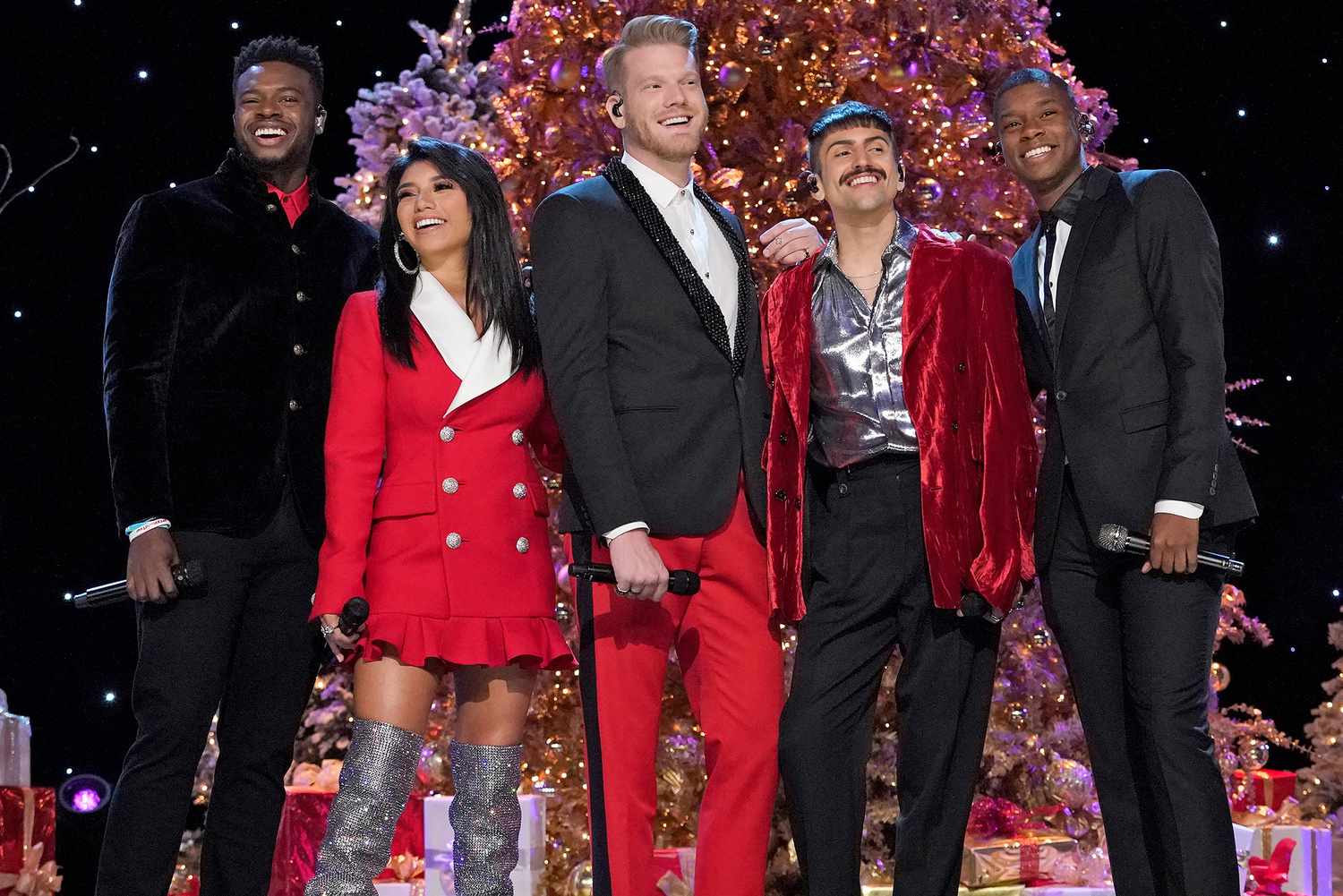 «Armonías Invernales: El Encanto Único de Pentatonix en Navidad»