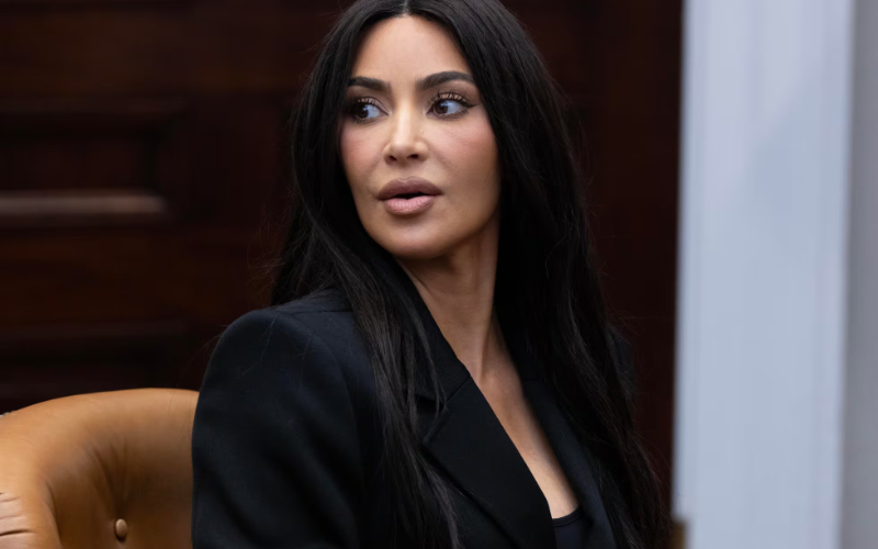 Kim Kardashian testifica que temió ser asesinada durante robo de 2016