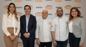 Tatiana Mondoñedo, jefa de la marca Maestro Fest; Felipe González, gerente de La Fabril; Josep Pascual , chef panadero; Francisco Broccolo, chef pastelero; y Sonia Vélez, máster en Contabilidad y Finanzas