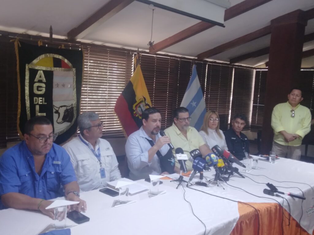 El titular de la Asociación de Ganaderos, Carlos Encalada, durante la rueda de prensa anunciando los pormenores de la feria.