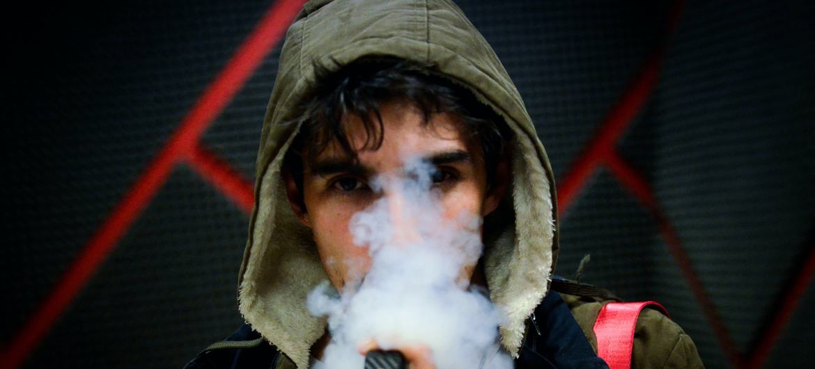 El consumo de alcohol y nicotina está aumentando entre los jóvenes de Europa, Asia Central y Canadá: OMS