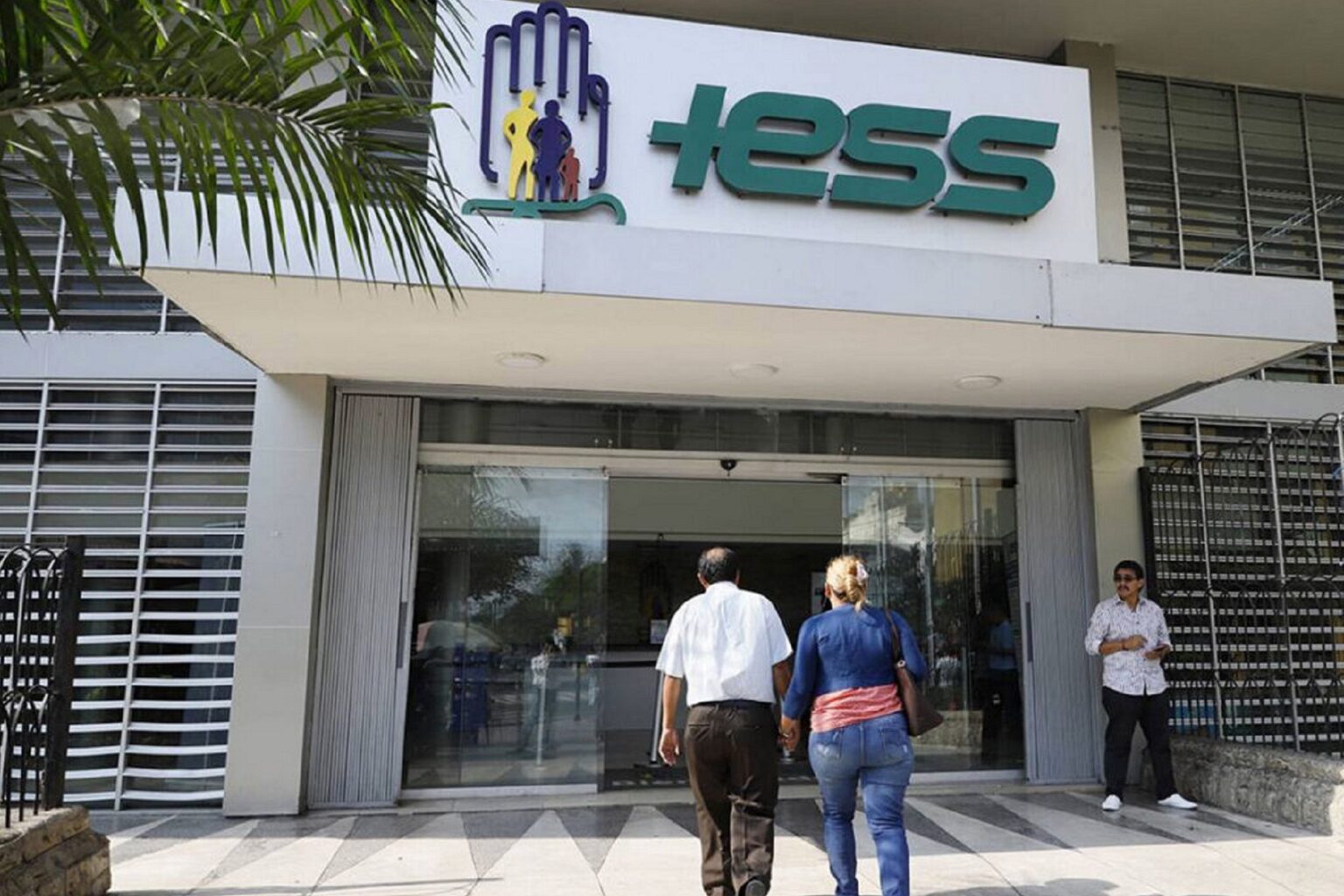 IESS detecta irregularidades en aportes laborales y denuncia ante Fiscalía