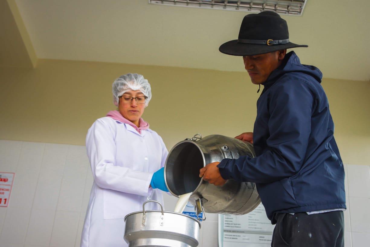 Ecuador impulsa exportación de lácteos a nuevos mercados