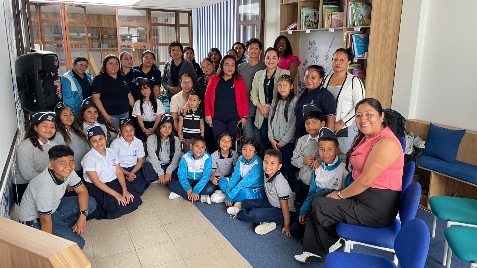 NIRSA apuesta por educación y bienestar en Posorja