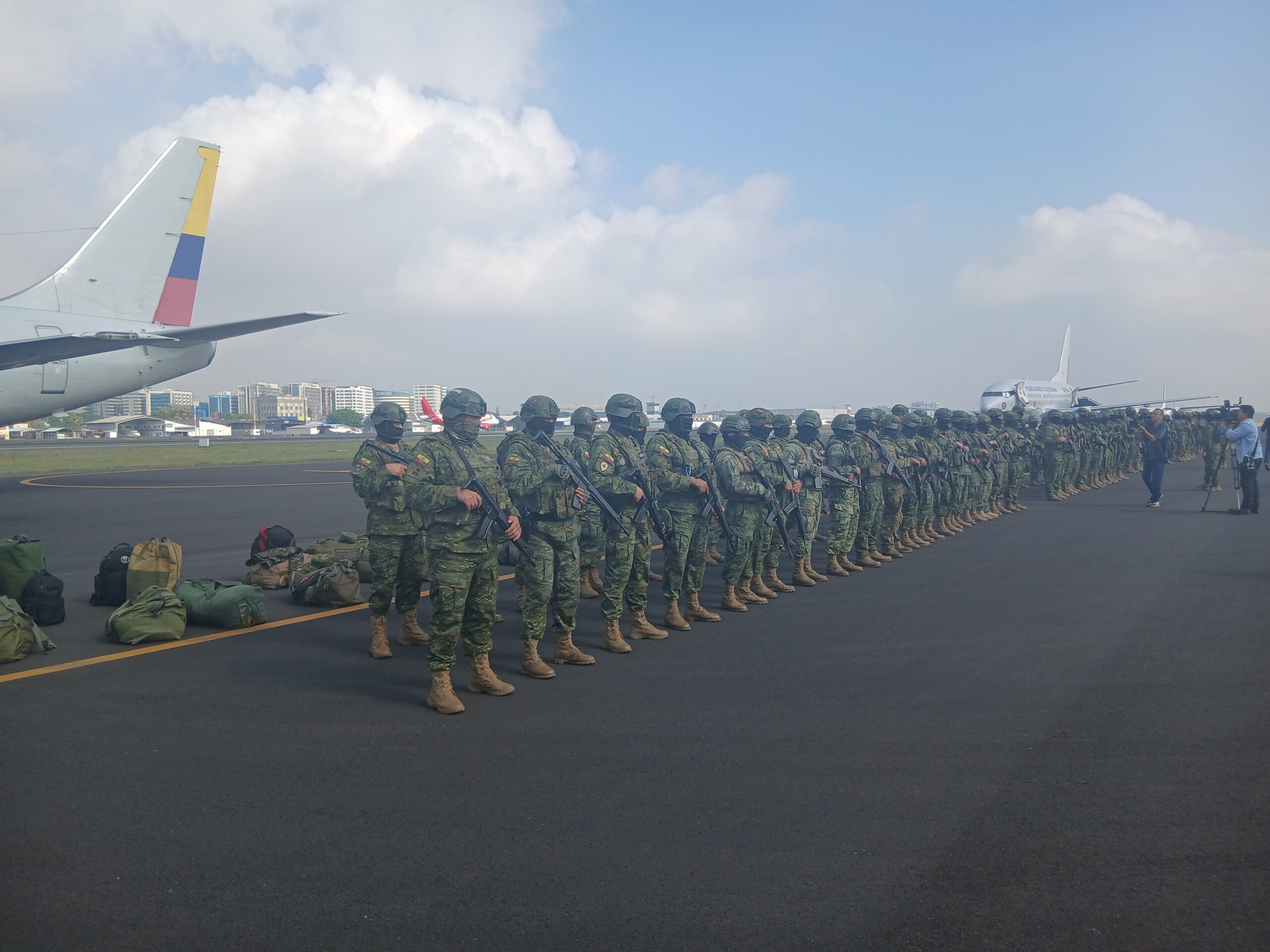 Nuevo contingente militar se despliega en zonas críticas de Guayas, Manabí y Los Ríos