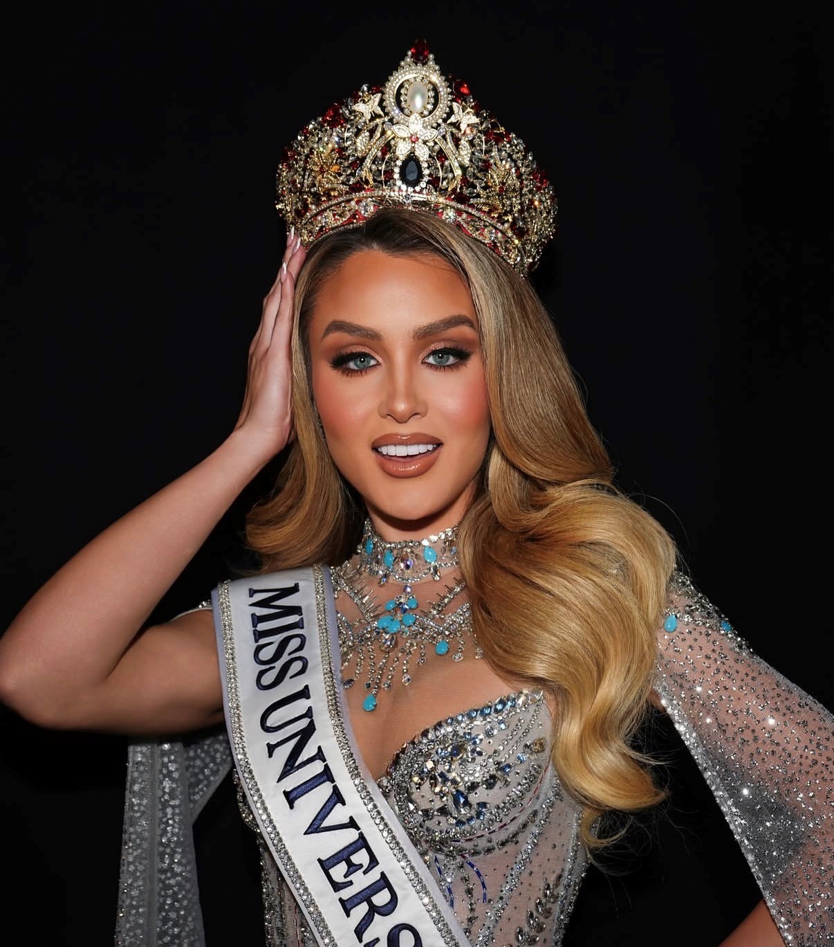 Mia Dio, la nueva Miss Universe Cuba 2026: una corona y una segunda oportunidad  Por Cecilia Alvarez