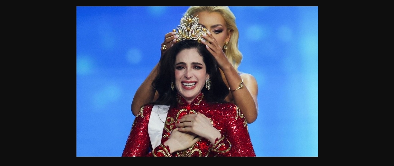 Mexicana Fátima Bosch se corona como la nueva Miss Universo