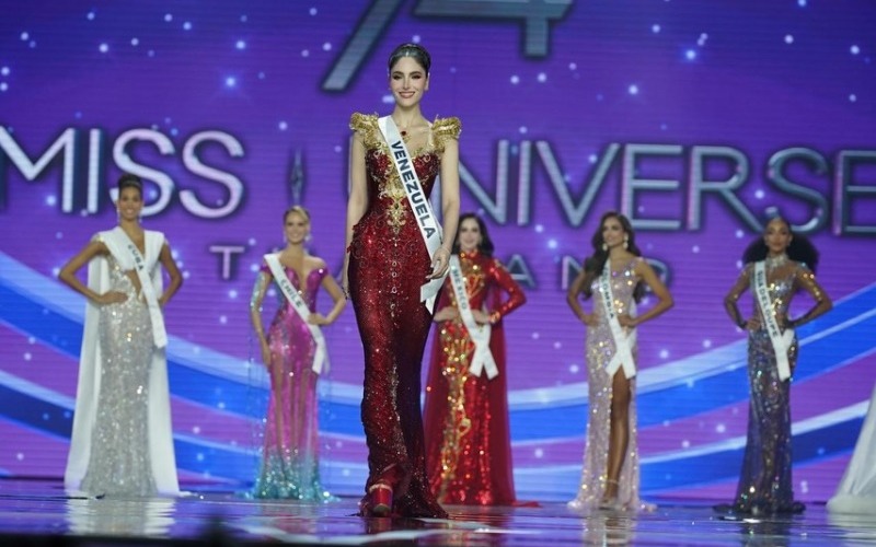 Stephany Abasali deslumbra en Tailandia y es segunda finalista en el Miss Universo 2025