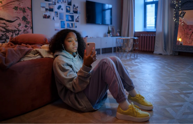 Gustos musicales alcanzan su punto álgido en la adolescencia, según estudio