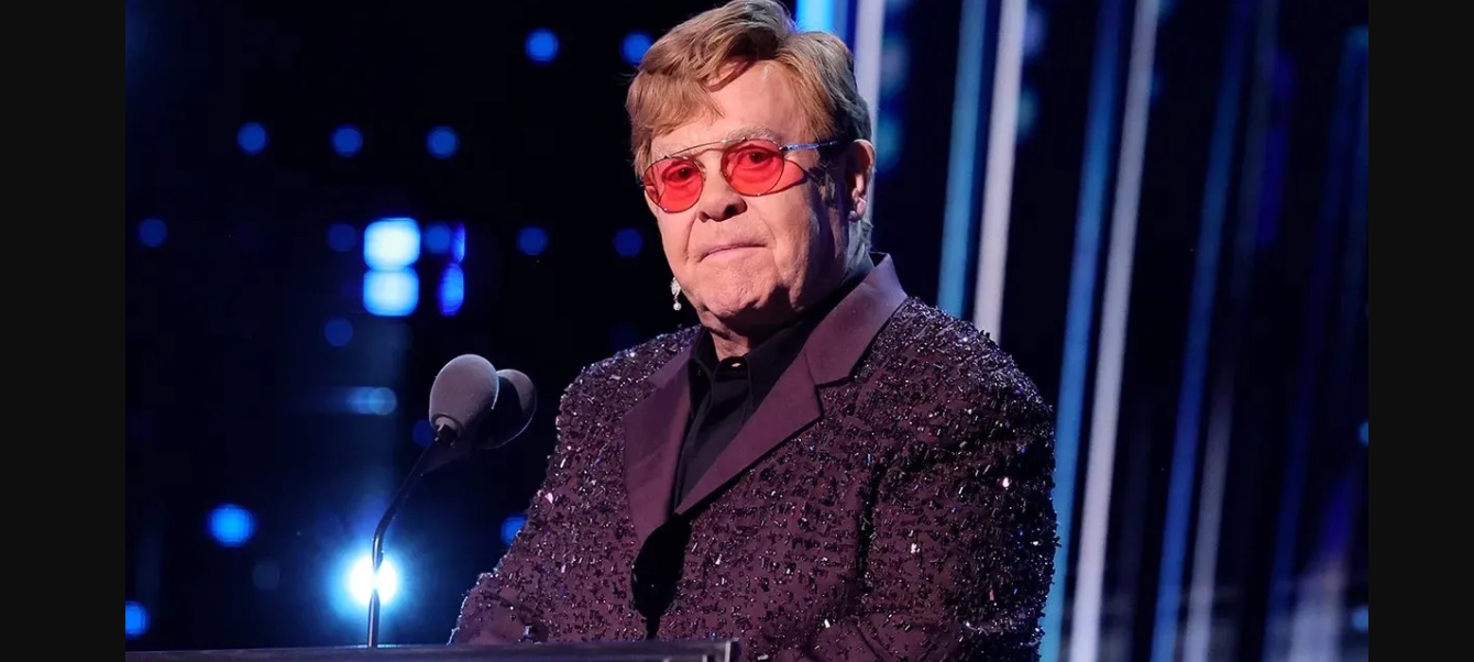Elton John mantiene un estado de salud delicado: Revelan detalles sobre el cantante de 78 años «está luchando»