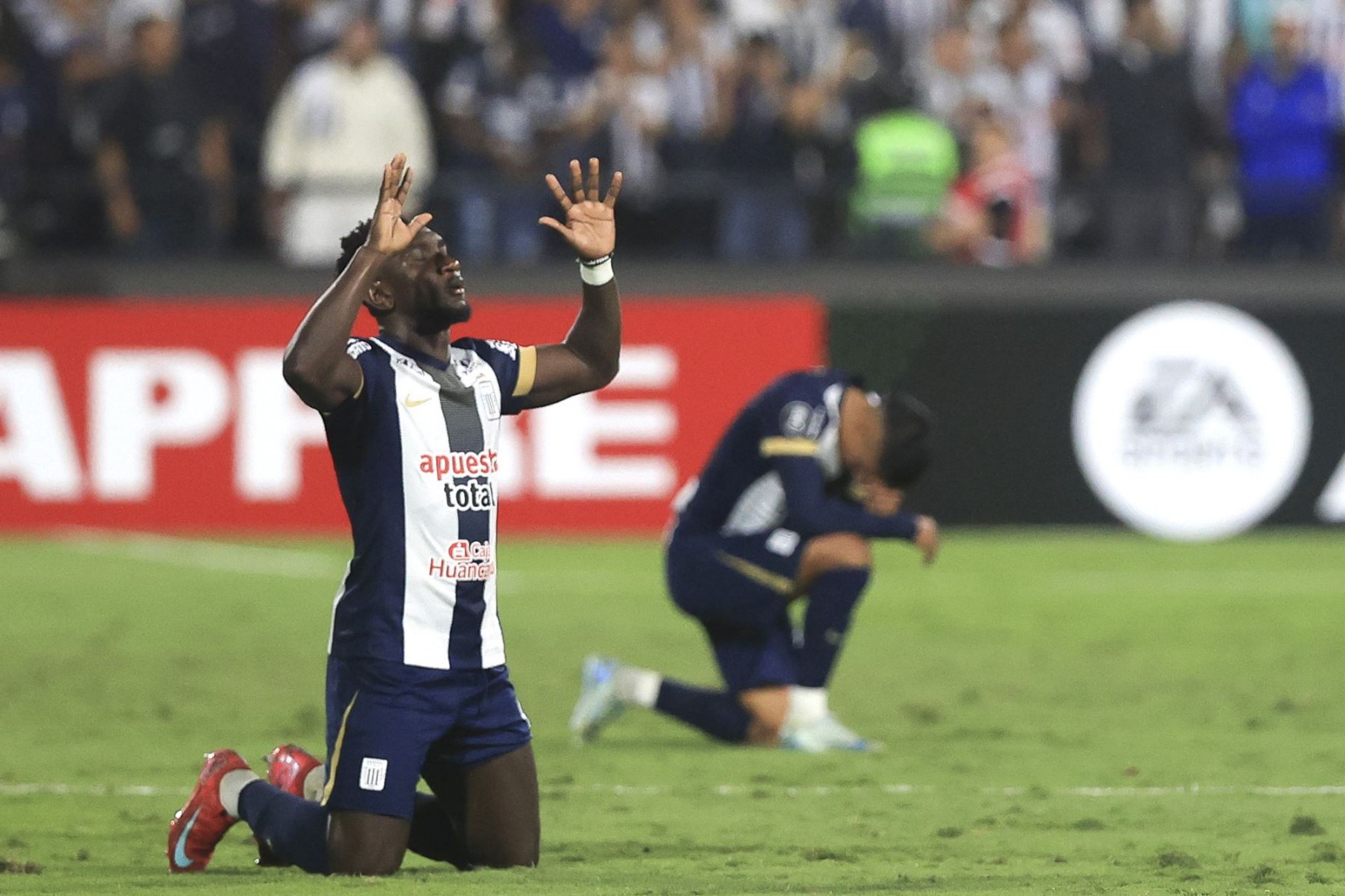 TRIUNFO FÁCIL DE SAO PAULO