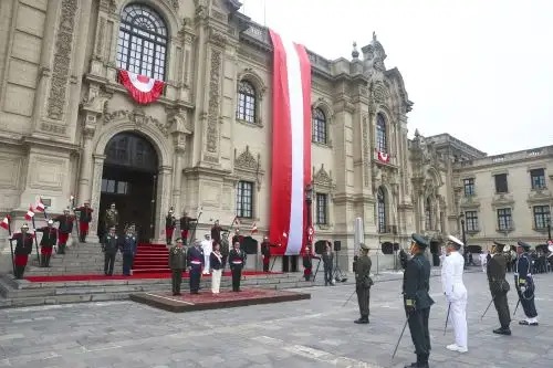 ACTIVIDADES DE KEIKO FUJIMORI EN SU PRIMER DOMINGO COMO PRESIDENTA CONSTITUCIONAL DE LA REPÚBLICA
