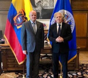 El vicepresidente Alfredo Borrero junto al secretario general de la OEA, Luis Leonardo Almagro.