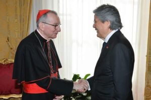 Lasso se reunió además  con el Secretario de Estado Vaticano, cardenal Pietro Parolin.
