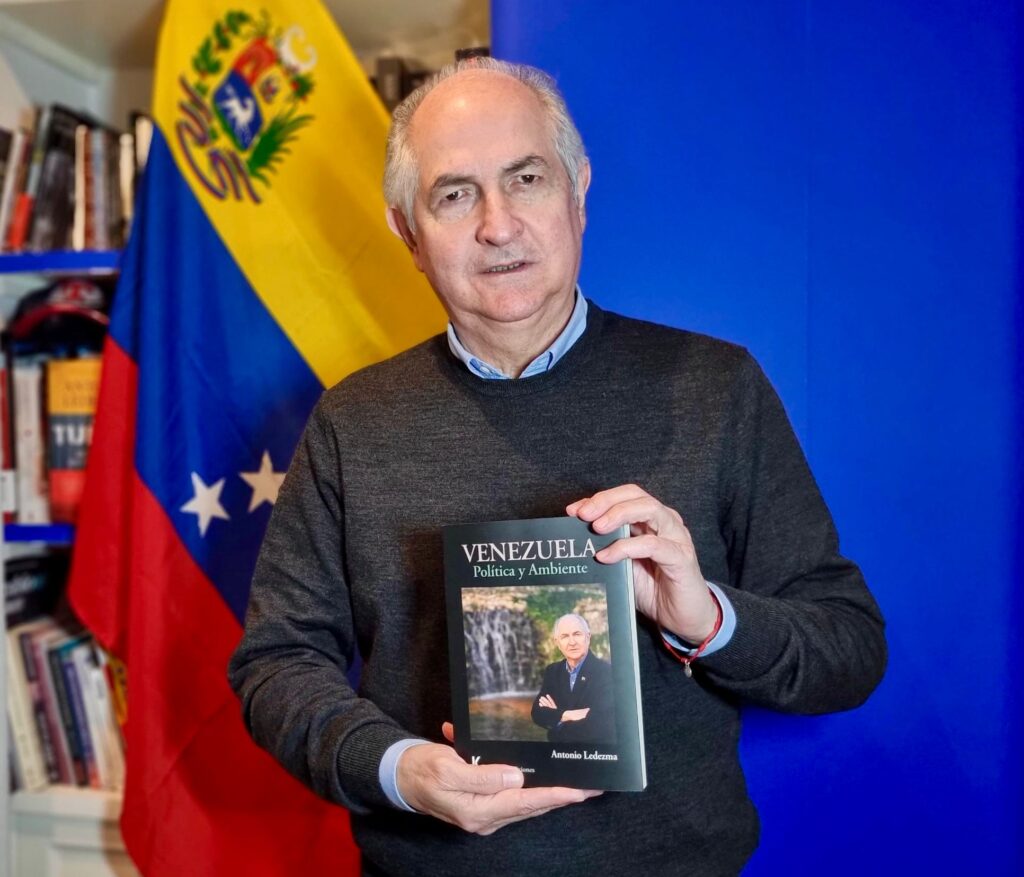 Antonio Ledezma presentará su nuevo libro “Venezuela, Política y Ambiente" el próximo 9 de junio en la feria del libro de Madrid. (Cortesía)