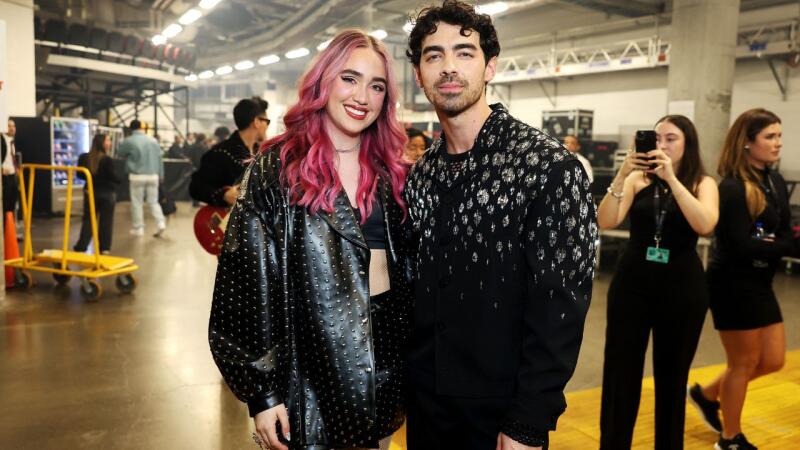 Ela Taubert y Joe Jonas estrenan el video oficial de ¿Cómo pasó?, tras su exitosa presentación en los Latin Grammys