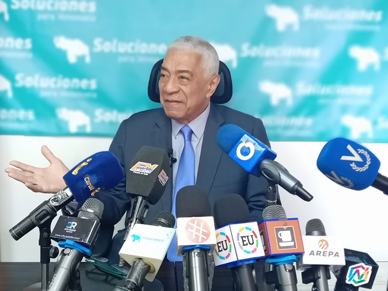 Claudio Fermín aspira a la Asamblea Nacional para ser útil al país