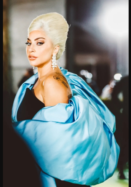 Lady Gaga aportará un tema original al soundtrack de El Diablo Viste a la Moda 2 y se suma al esperado regreso de la icónica franquicia cinematográfica