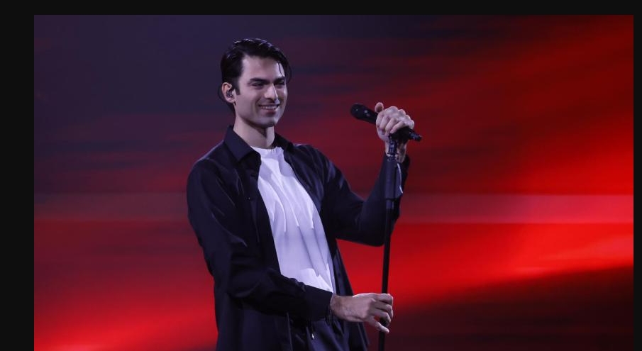 Matteo Bocelli, hijo de Andrea Bocelli, conquista el festival de Viña del Mar: «Me enamoro todos los días»