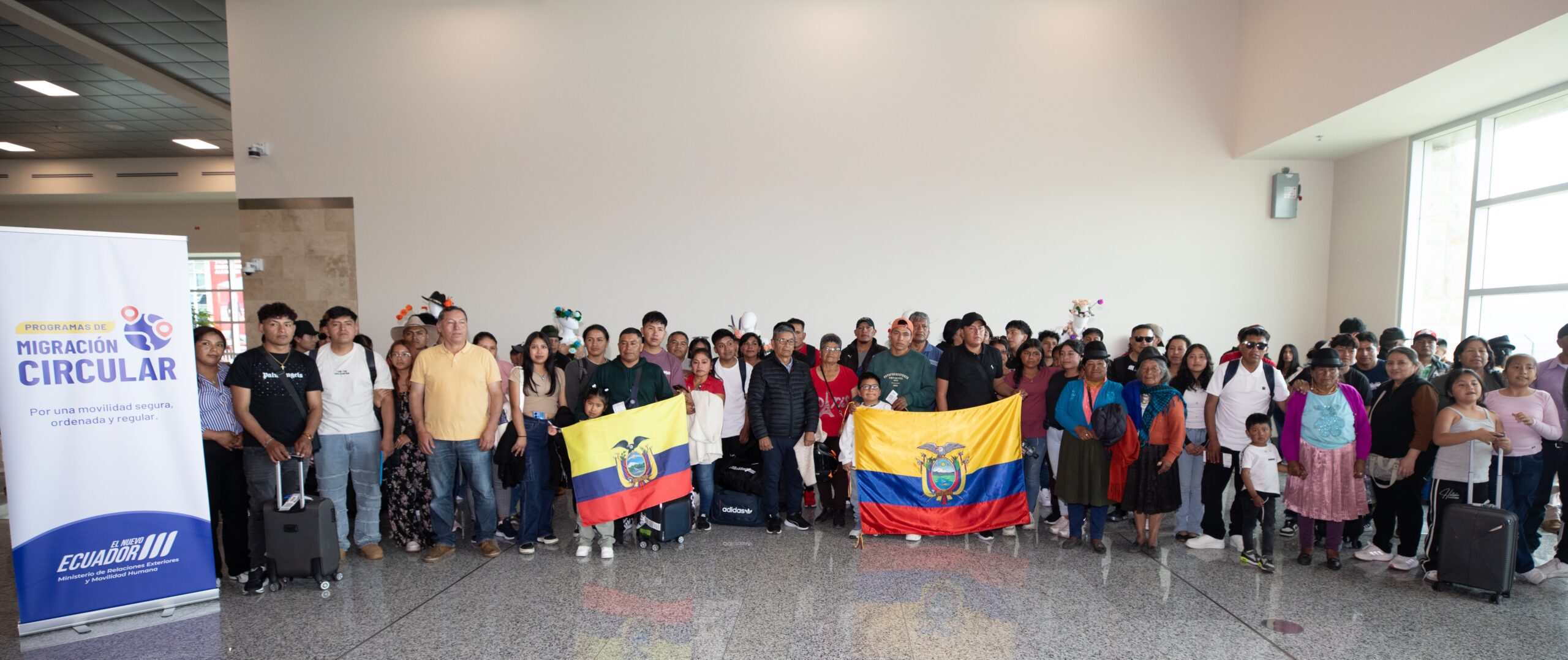 85 agricultores ecuatorianos acceden a empleo seguro en España mediante el programa de migración circular 