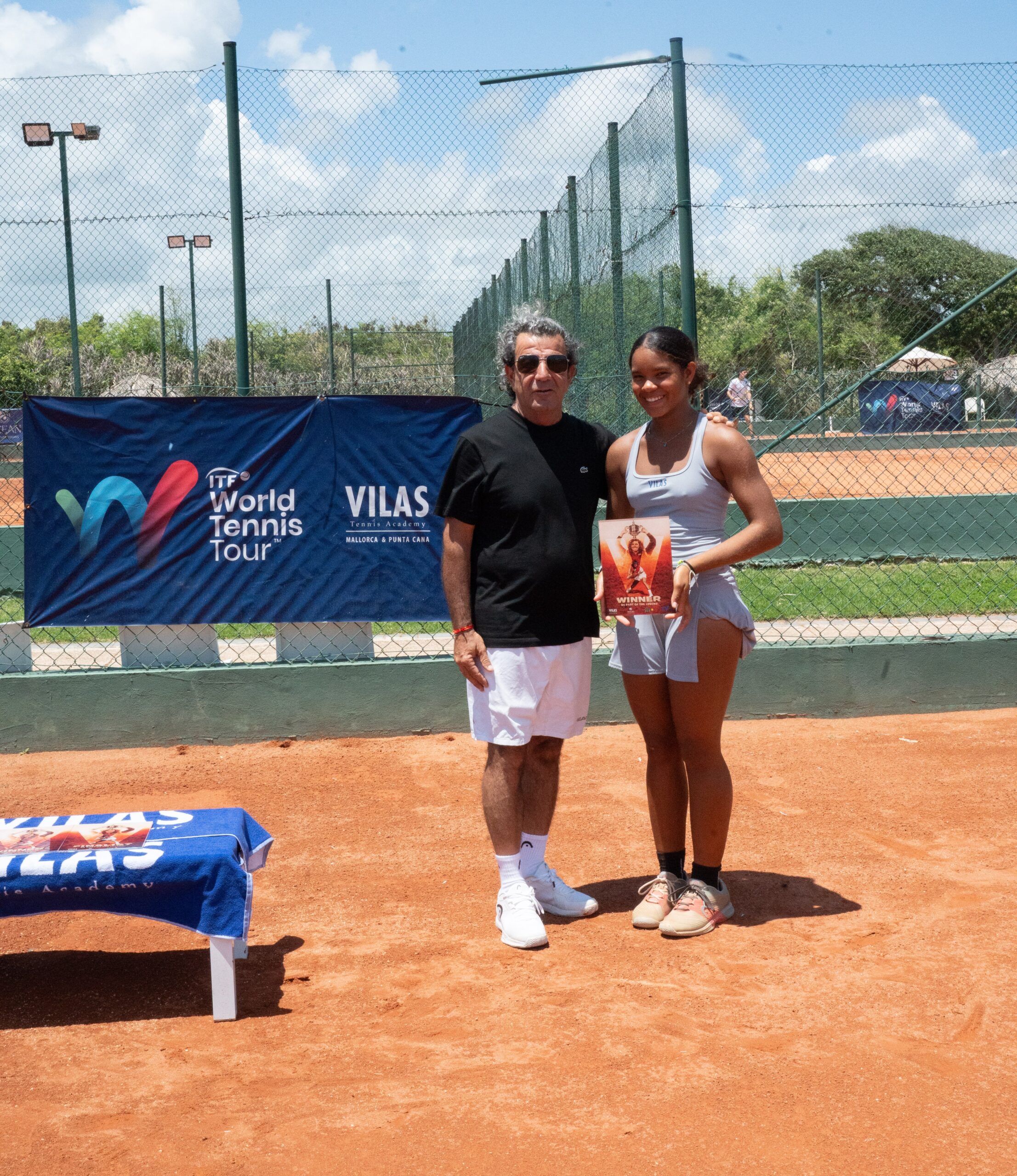 De La Cruz y Zavalaga brillan en Copa Colibrí J60