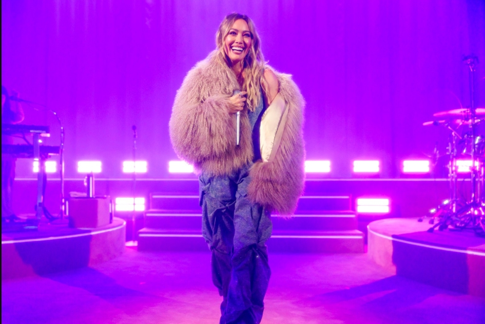 Hilary Duff revive un clásico y presenta «Come Clean (Mine)» en una nueva etapa musical