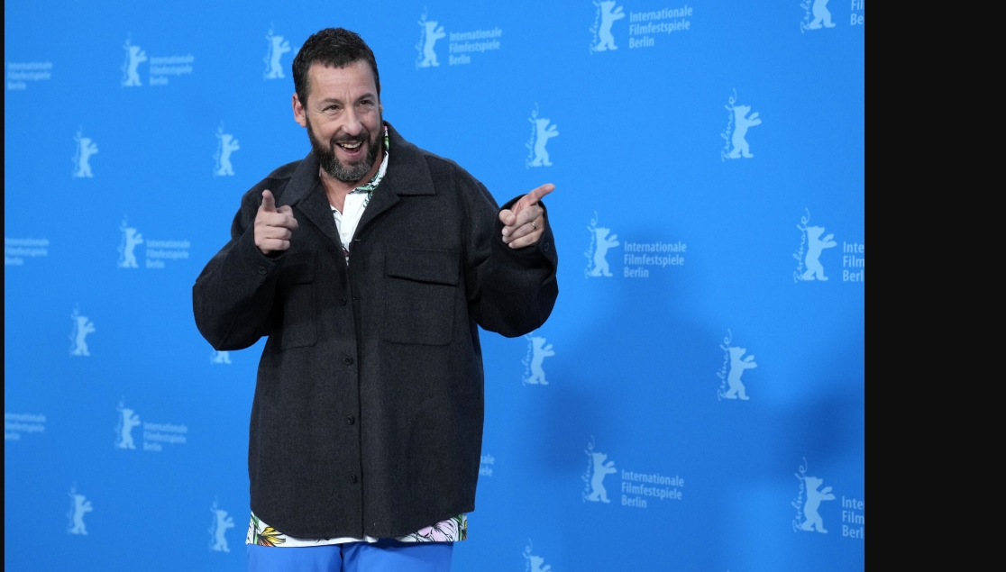 Adam Sandler se sumerge en el dräma psicológico con “Time Out” el nuevo thriller de Netflix dirigido por Scott Cooper