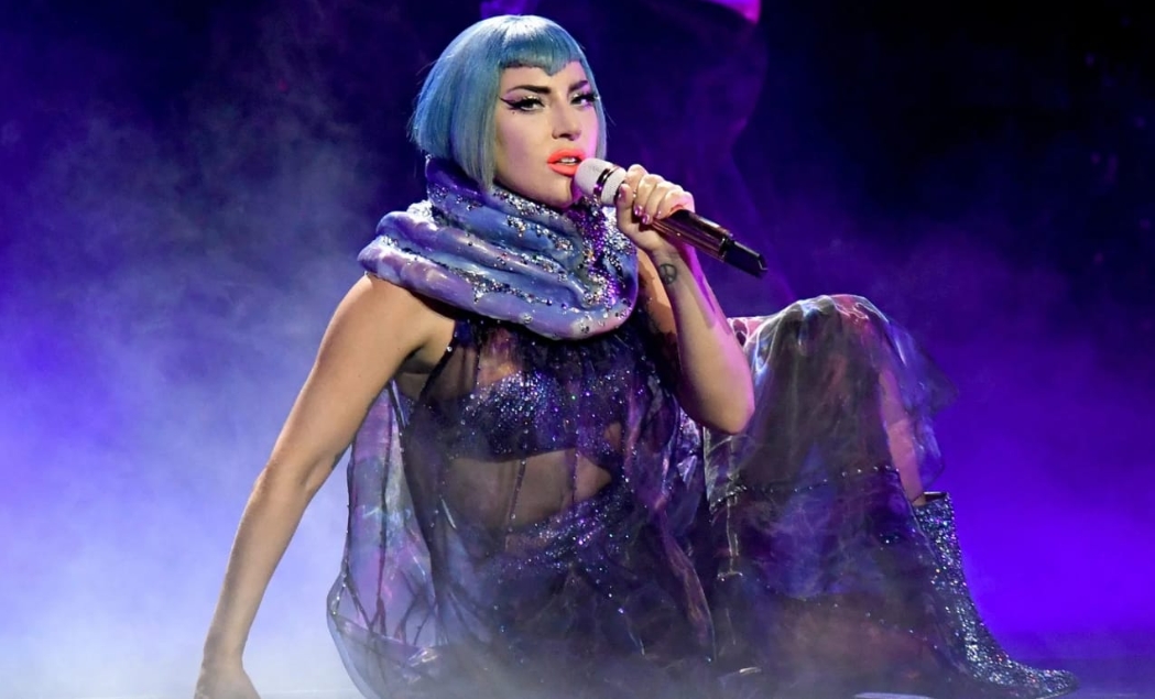 Lady Gaga presentó su nueva canción ‘Runway’, para la banda sonora de ‘El diablo viste de Prada 2’