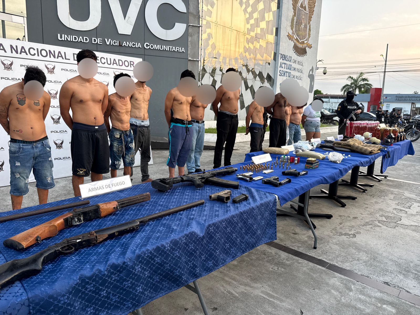Operativo de la Policía de Ecuador contra el crimen organizado dejó 17 aprehendidos en la zona 8