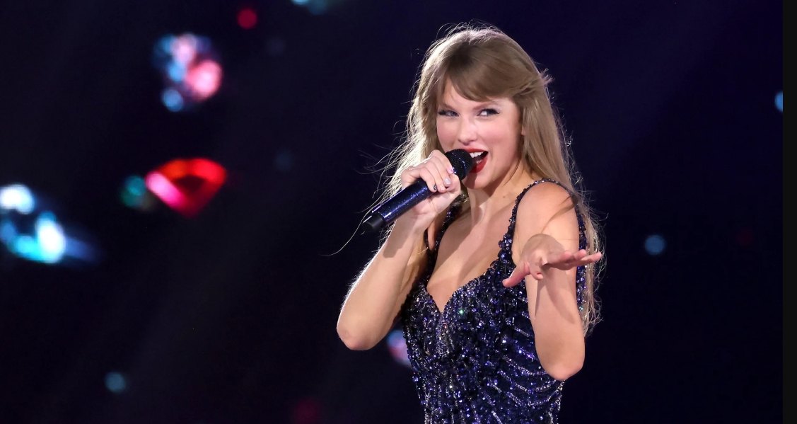 Taylor Swift consolida su legado al ingresar al Salón de la Fama de los Compositores como la mujer más joven en la historia