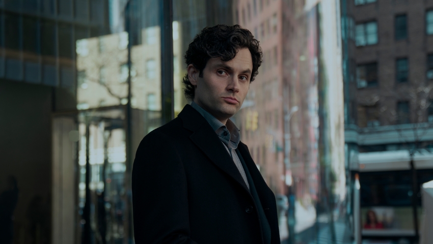 Prime Video prepara la serie de Todos en mi familia han matado a alguien con Penn Badgley