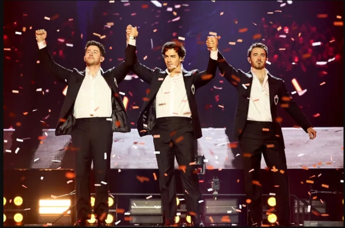 Jonas Brothers estrenan sencillo ‘Listen When Sad durante gira: Aquí cuándo saldrá
