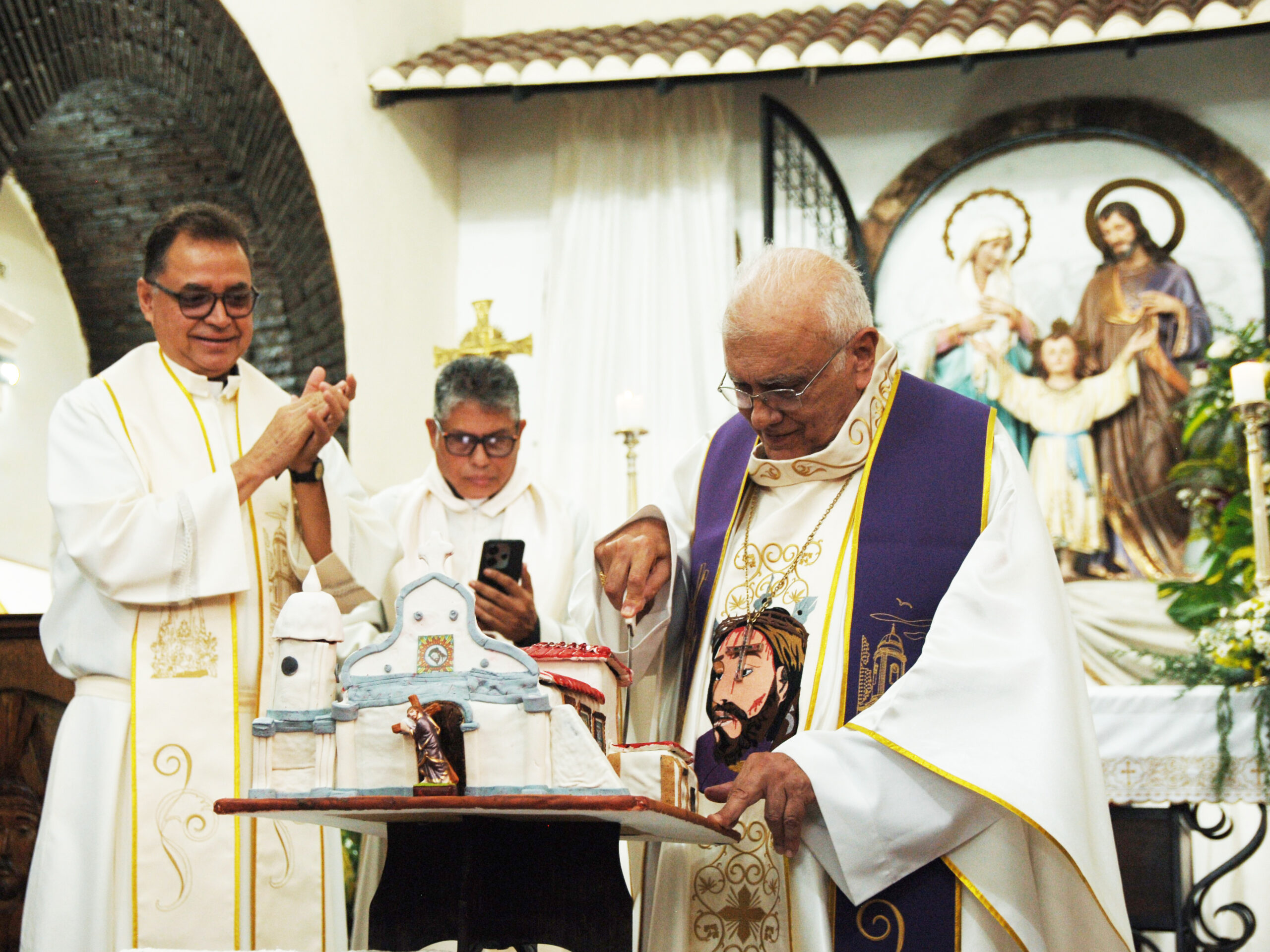 XVIII aniversario de la elevación de su templo a Santuario Arquidiocesano de El Nazareno: Los Rastrojos celebra su mayoría de edad espiritual