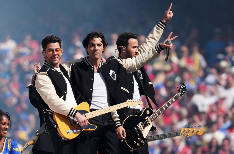 Los Jonas Brothers lideran el show de medio tiempo de la NFL en Australia