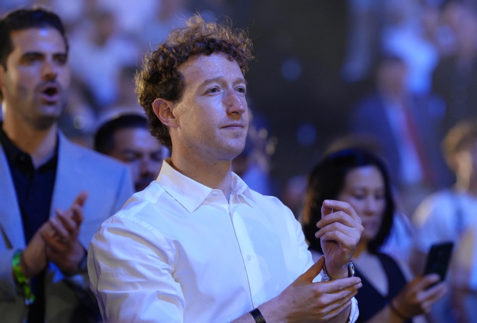 Mark Zuckerberg defiende «empoderar a las personas» con la inteligencia artificial frente a los llamados a regularla