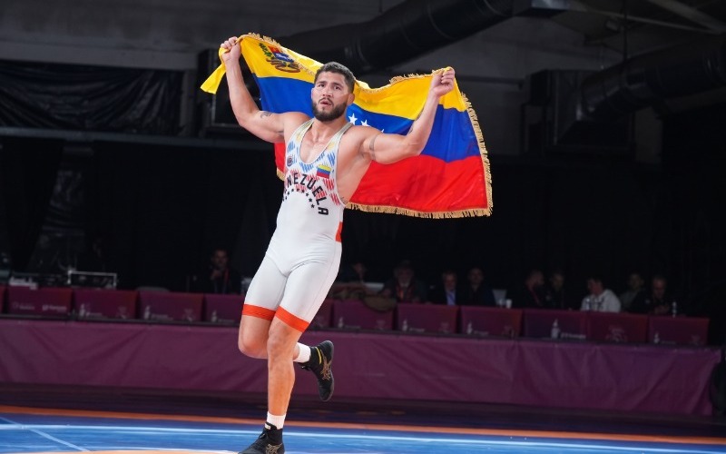 La lucha grecorromana suma dos nuevos oros y Venezuela cierra con ocho títulos en los Juegos Suramericanos