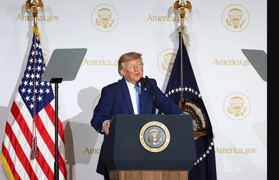 Trump defendió la «autorregulación» para la IA junto a los grandes magnates tecnológicos