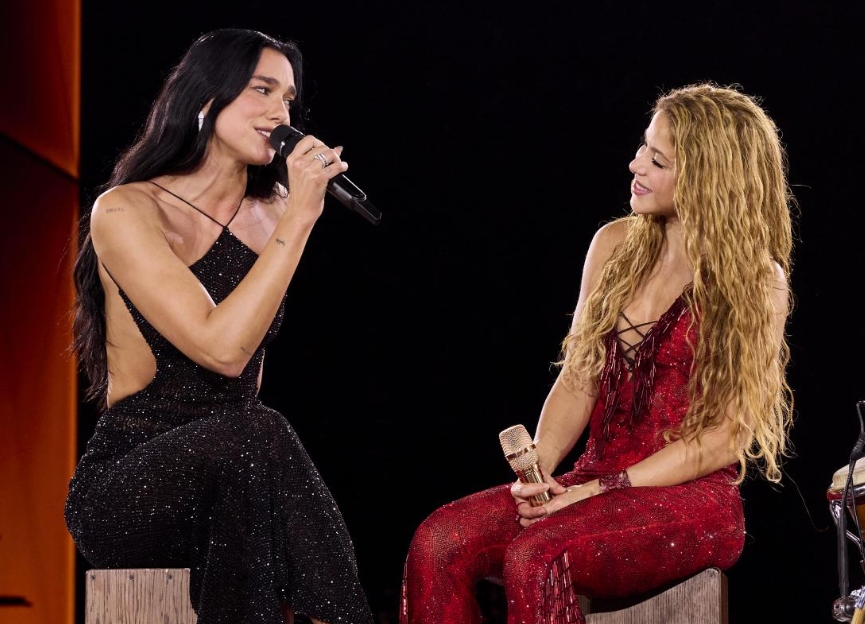 Dua Lipa hace estallar Madrid tras llegar como invitada al concierto de Shakira