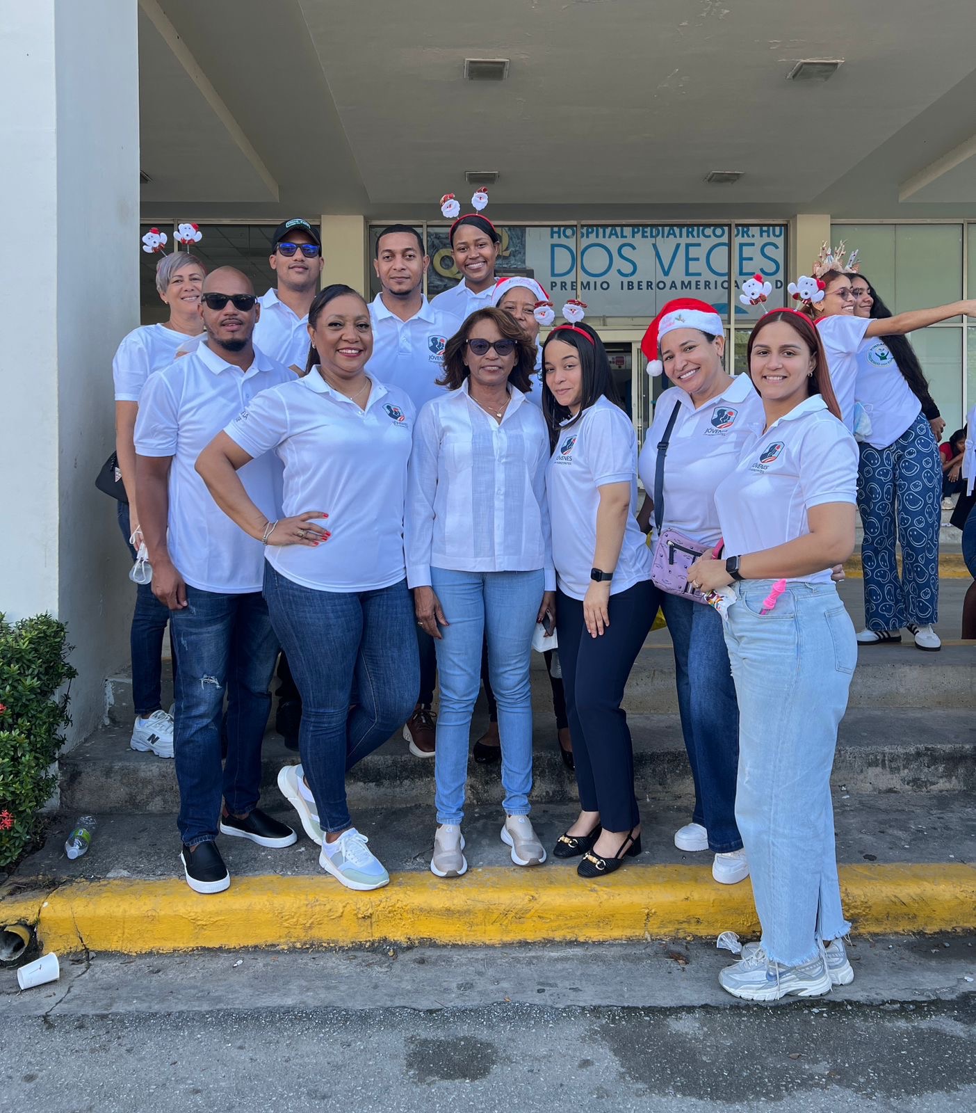 Movimiento Jóvenes con Horizontes y Fundación Creciendo Con Esperanza llevan alegría a niños del Hospital Dr. Hugo Mendoza