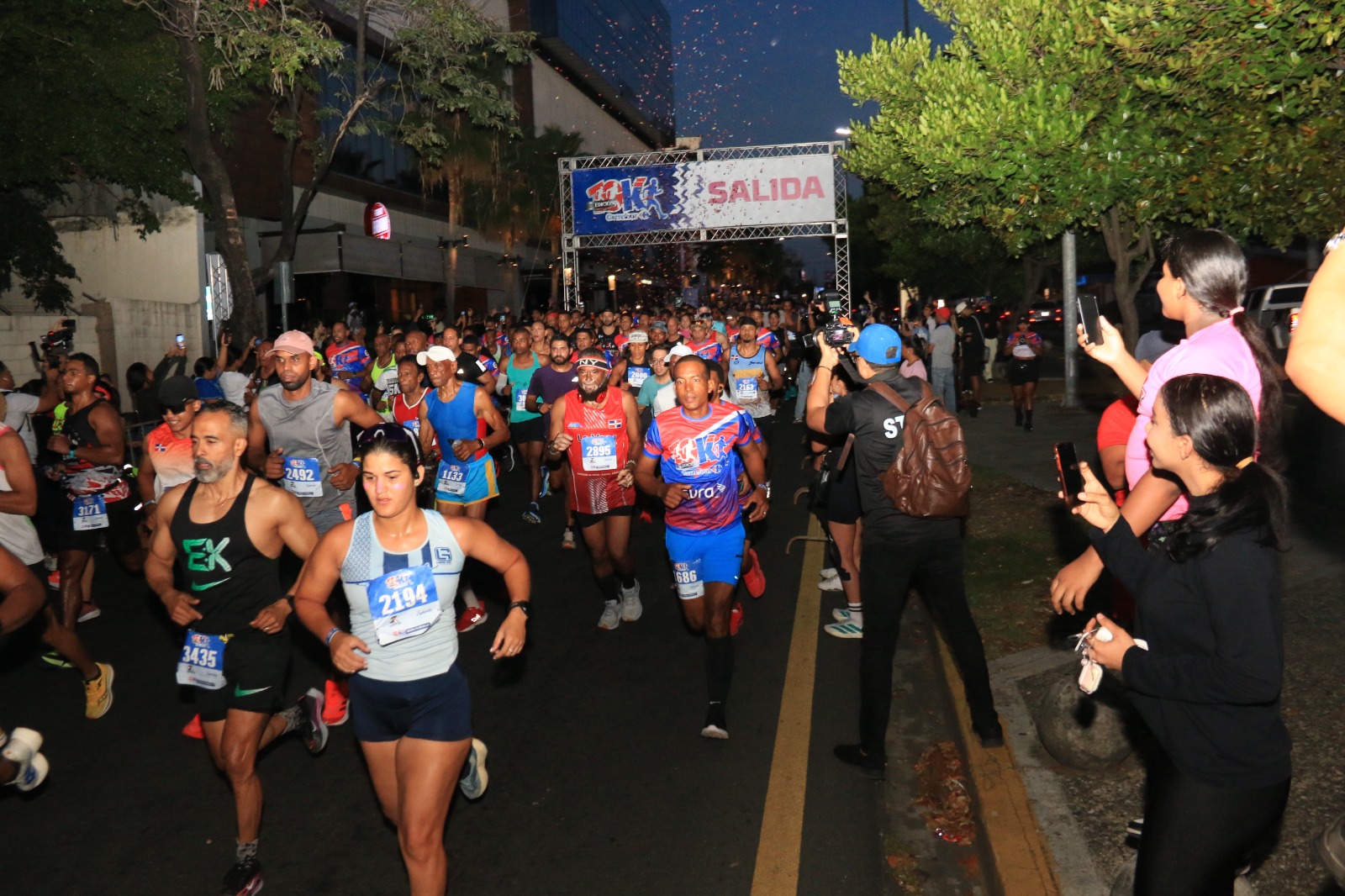 Alejandro Manuel y Soranyi Rodríguez se imponen en la Carrera Carrefour 10K