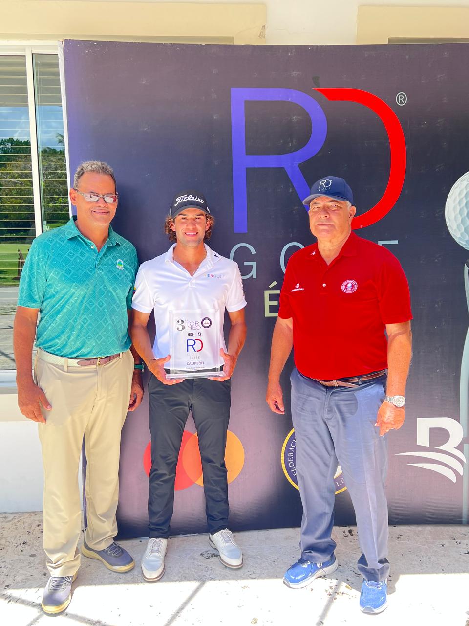 Daniel Vanososte es el campeón de la tercera parada del RD Golf Élite