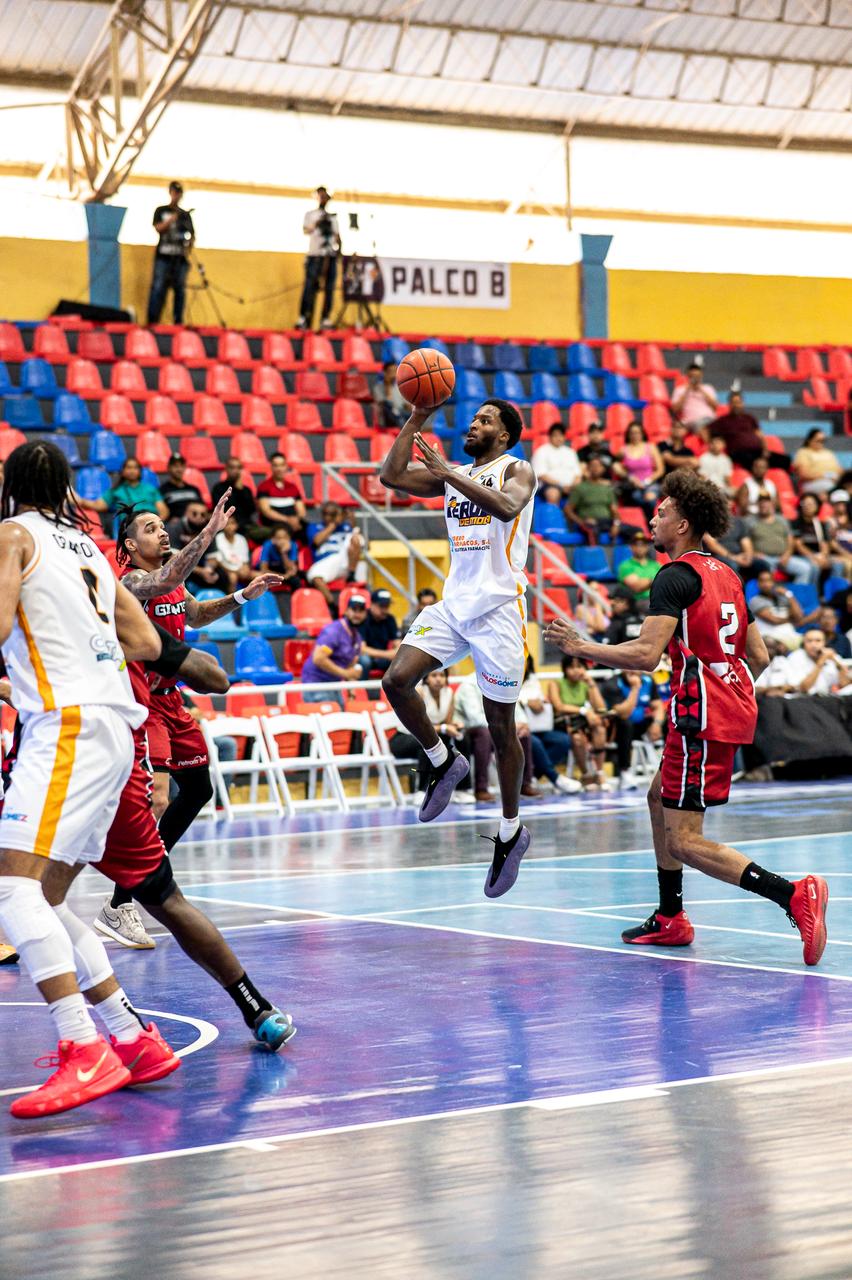 ¡Cayó el invicto! Héroes vencen a Gigantes en la LNB