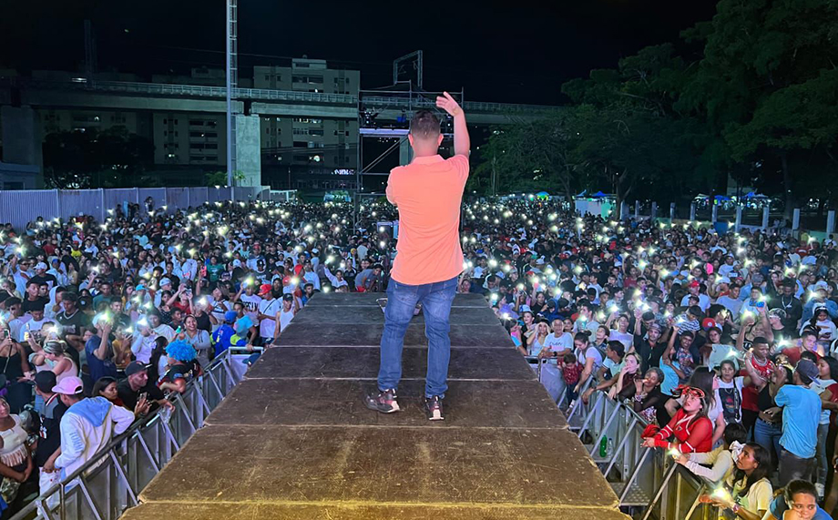 DJ Jan Franco “El Extraterrestre” cierra un 2025 épico con éxitos y grandes presentaciones