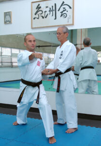 El maestro Ling Sung (Wingfong "Fernando" Mock Job) su historia une a la República Dominicana con el estado Lara, convirtiéndolo en una leyenda viviente del karate-do(Defensa del RyuHa) y Miembro del Salón de la Fama del Deporte en Lara.