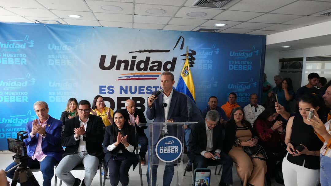 Plataforma Unitaria presentó hoja de ruta de ocho puntos para la transición
