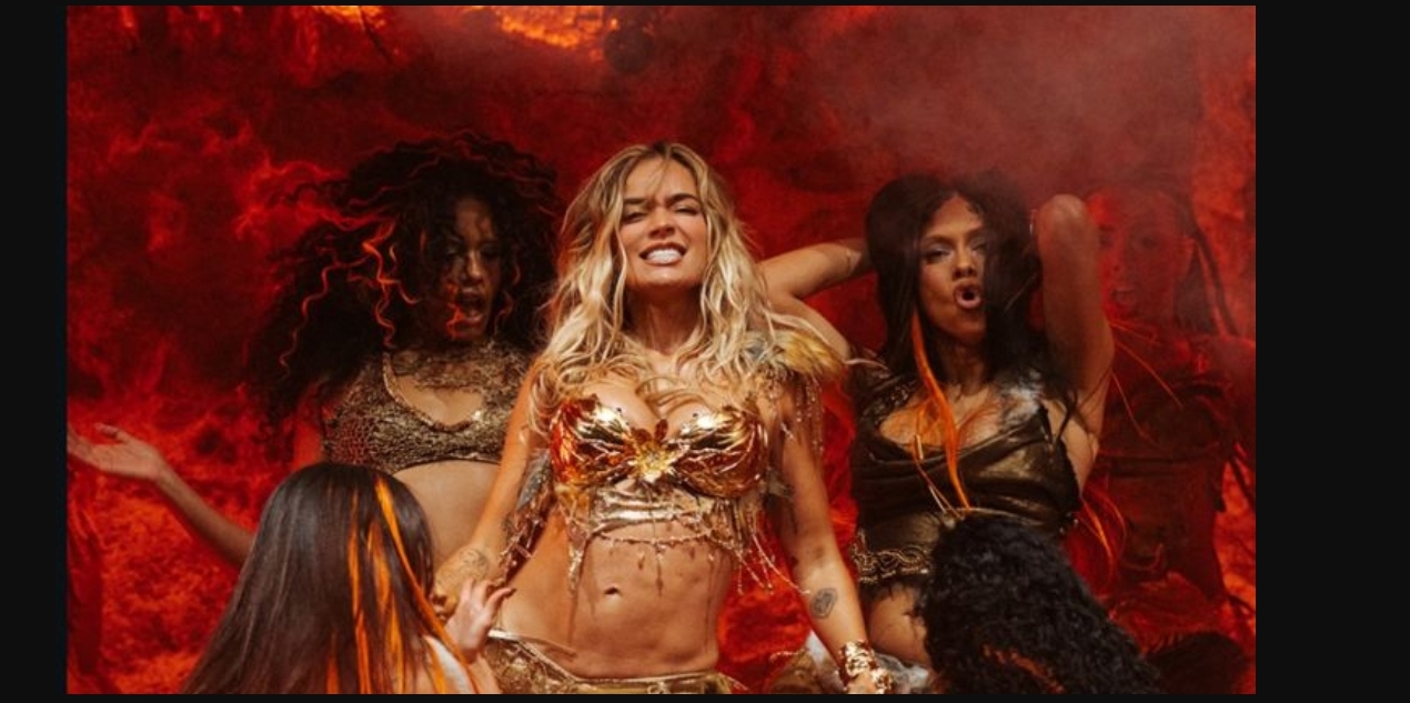 Karol G reivindicó a la comunidad latina en una presentación histórica en el Festival de Coachella 2026