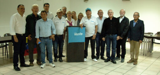 Lara levanta la voz: Crónica de una transición que no admite demoras